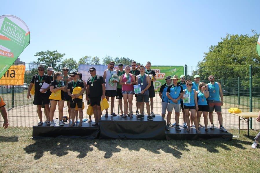 Siegerehrung beim 17. UNITAS Bachvolleyball Cup