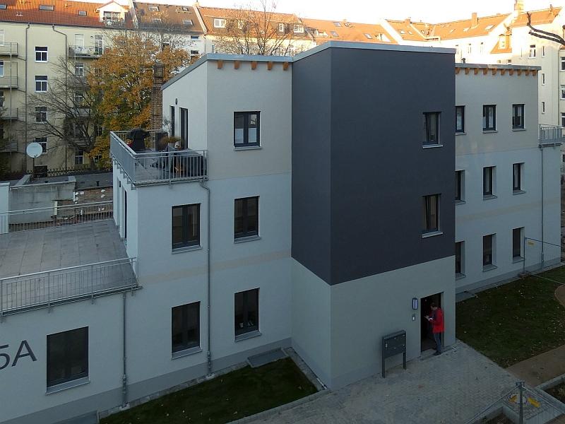 Das Bild zeigt die Südterrassen. Die Südterrassen sind ein Wohnhaus. Das Wohnhaus steht in Leipzig.